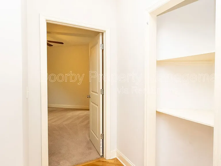 226 N Hickory St — Photo 17