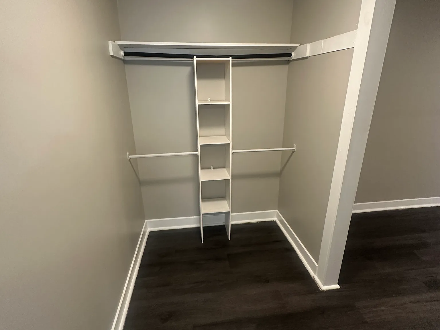 1 bed, 650 sqft, $1,050 — Photo 4