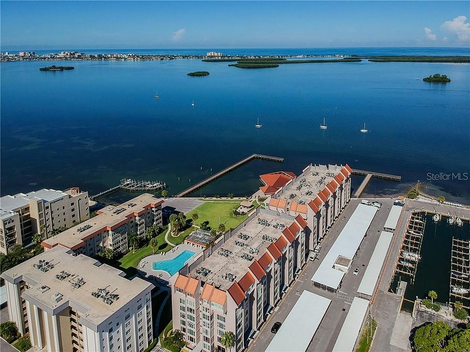 1st image of 634 Edgewater Dr Unit 546