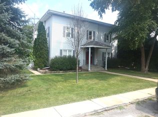 151 E 2nd St APT 2E, Manteno, IL 60950