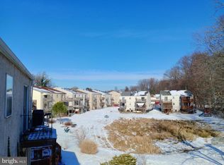 619 Country Ln, Morton, PA 19070