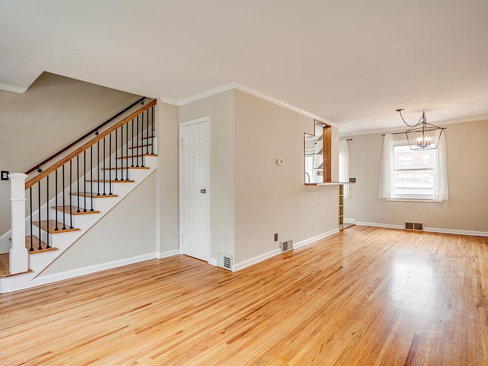 1st image of 2050 Montreal Ave