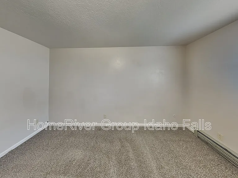 1110 Garfield St #4 — Photo 8