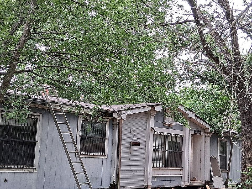 1st image of 801 NW County Road 3330