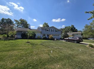 24654 Hawthorne Dr, Beachwood, OH 44122