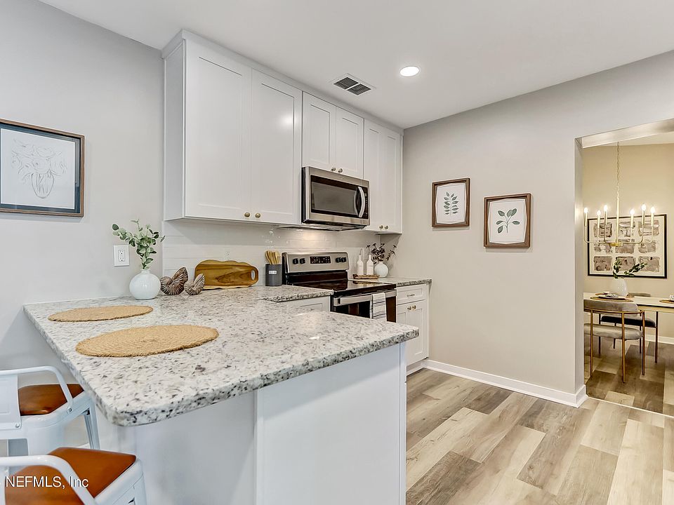 1st image of 3305 CESERY Boulevard