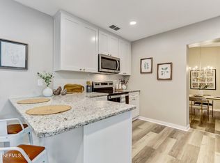 3305 Cesery Blvd, Jacksonville, FL 32277