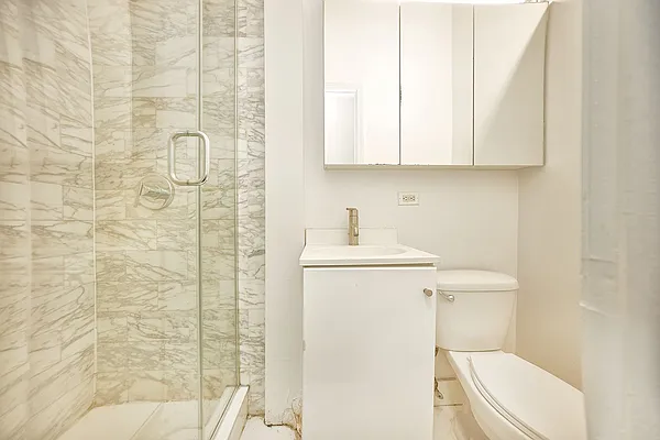 Rented by Keller Williams NYC | media 39