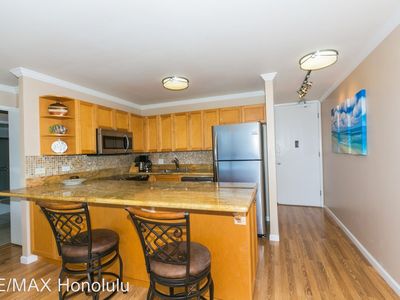 411 Hobron Ln APT 3206, Honolulu, HI, 96815