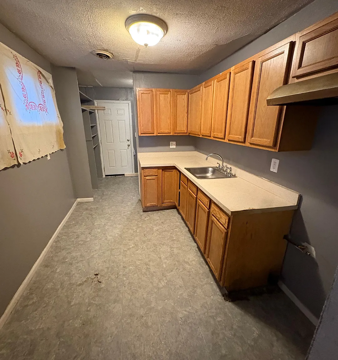 2 bed, 744 sqft, $1,095 — Photo 4
