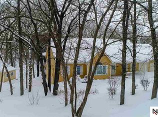 15109 Oak Ridge Dr, Louisville, NE 68037