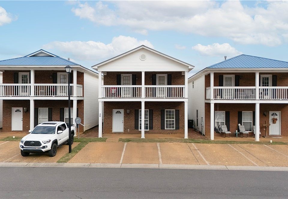 1st image of 26 Brook Meadows Cir