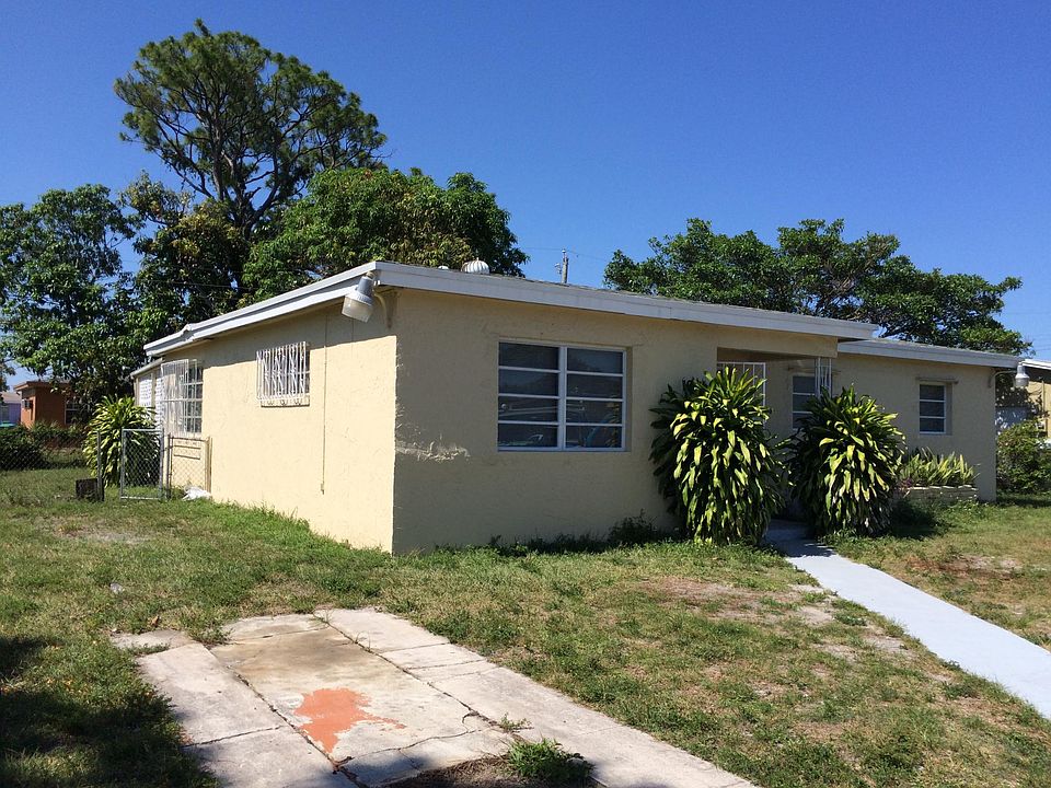 1st image of 1931 NW 184th St