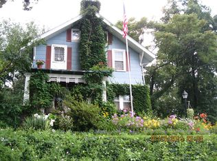 1710 Hampton Rd, Akron, OH 44305