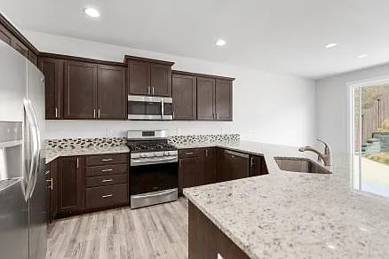 2730 Saga Ct NE — Photo 9