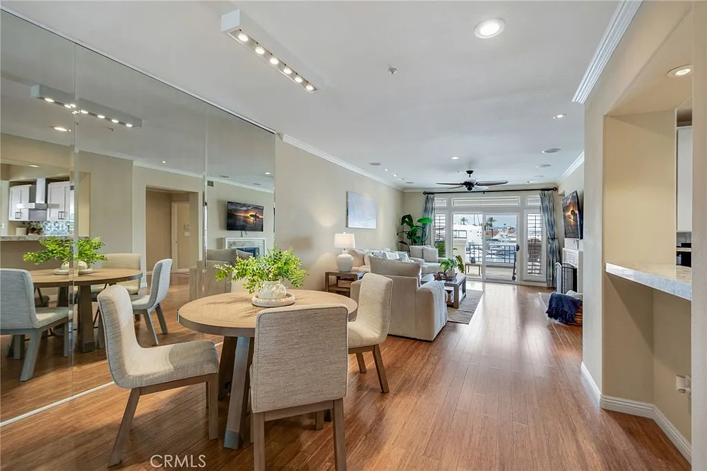 2 bed, 2035 sqft, $12,900 — Photo 3
