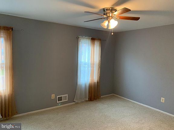 3rd image of 2908 Wren Ct