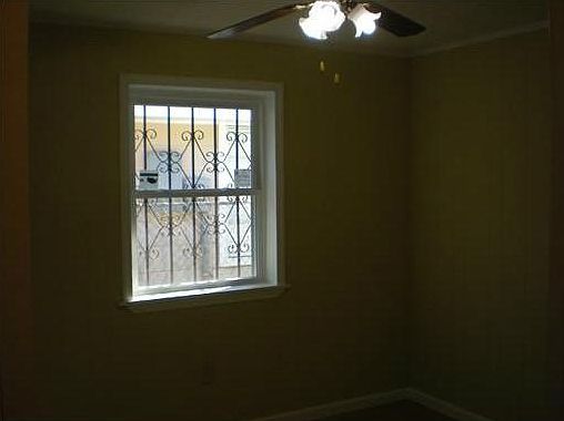 4th image of 6012 Becker St