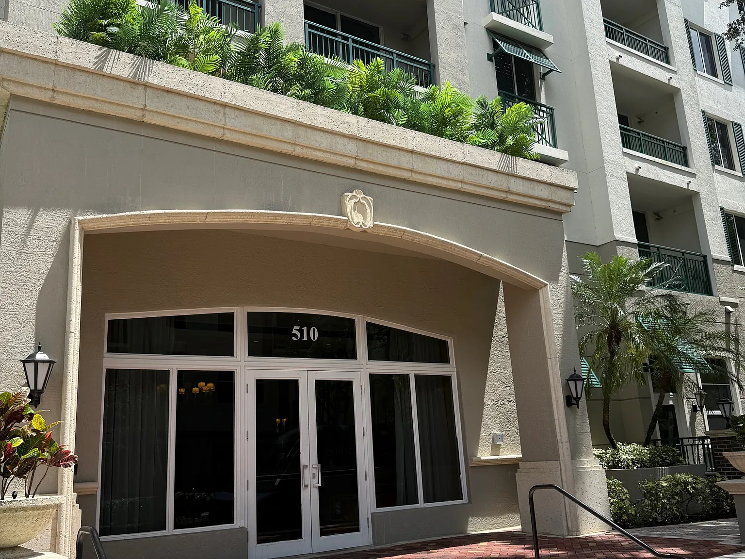 2 bed, 1228 sqft, $2,750 — Photo 2