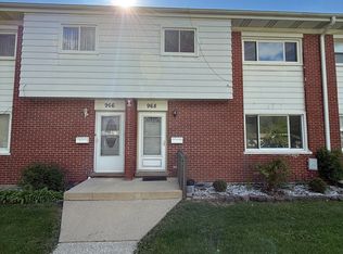 968 N Virginia Ln, Elmhurst, IL 60126