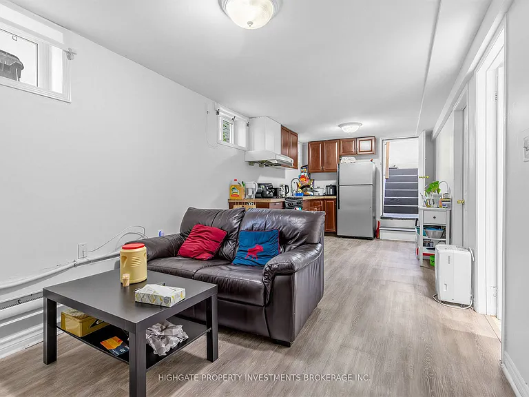 210 Gowan Ave #BASEMENT — Photo 7