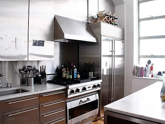 Sold by Sotheby's International Realty | media 9