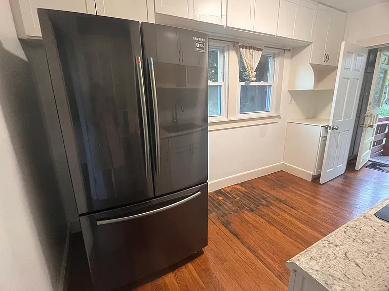 134 Asylum St #1 — Photo 8