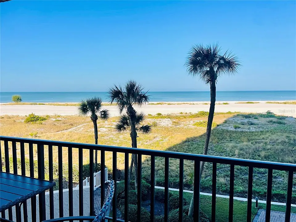 1290 Gulf Blvd #302