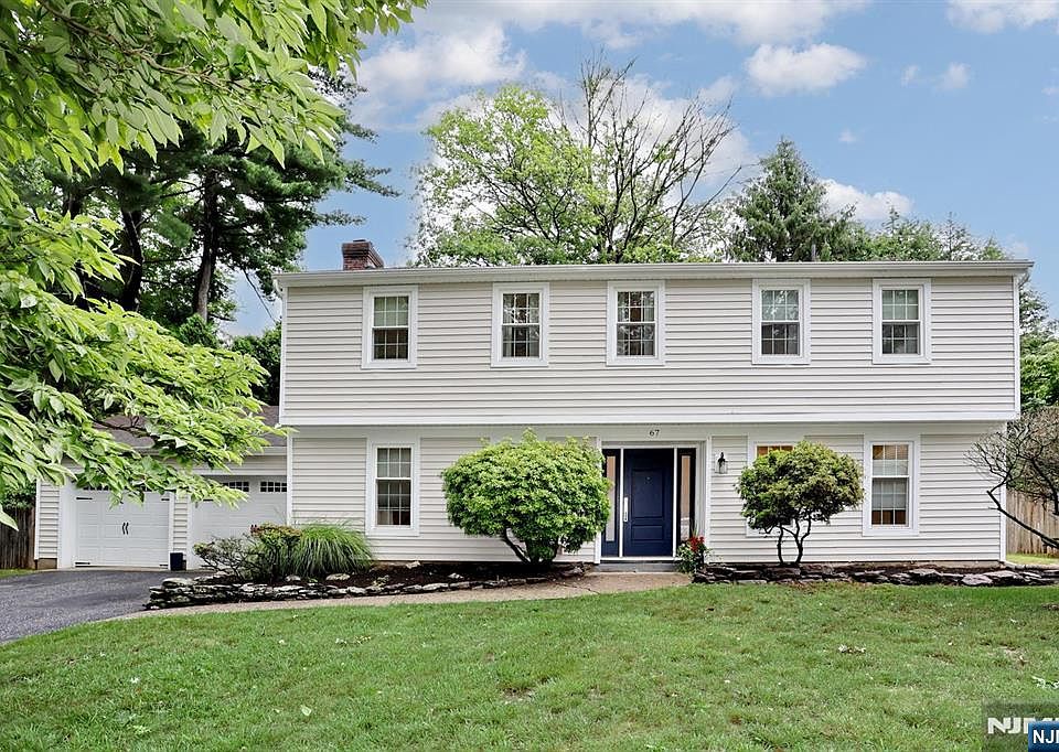 1st image of 67 Dean St