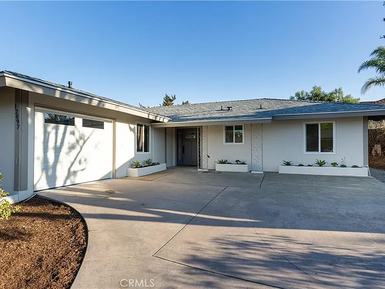 12097 Pastoral Rd — Photo 8