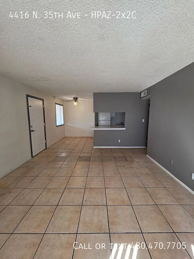 Large 2 bedroom/2 bath apartments - $1,199.00 (limited units) plus a 1 month free rent special! — Photo 3