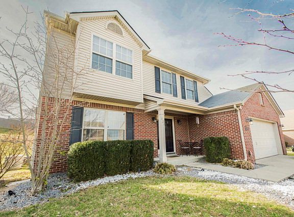 3rd image of 424 Cypress Pl