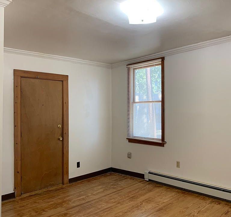 2nd image of 1772 Whittier St