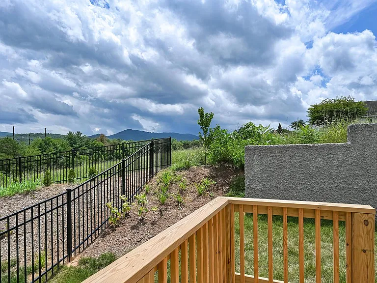 39 Alice Clement Ln — Photo 31