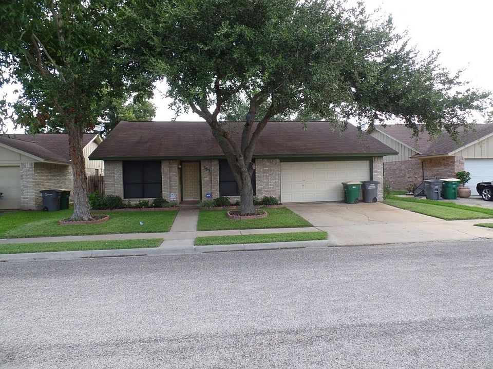 1st image of 303 Londonderry Dr