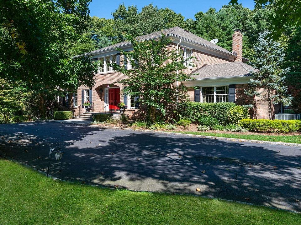 12 Sherwood Gate, Oyster Bay, NY 11771 Zillow