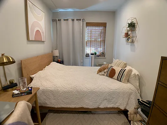 Rented by Keller Williams NYC | media 16