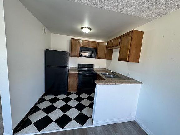 4th image of 512 Albert Ave APT 4