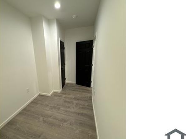 2142 Penrose Ave #2142