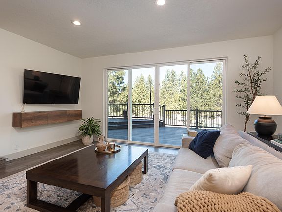 3rd image of 60012 Ridgeview Dr W