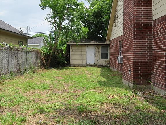 5847 Southington St, Houston, TX 77033 | MLS #10795020 | Zillow