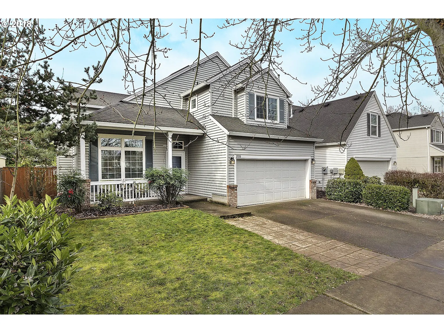 2135 NE 10th Ave photo 1