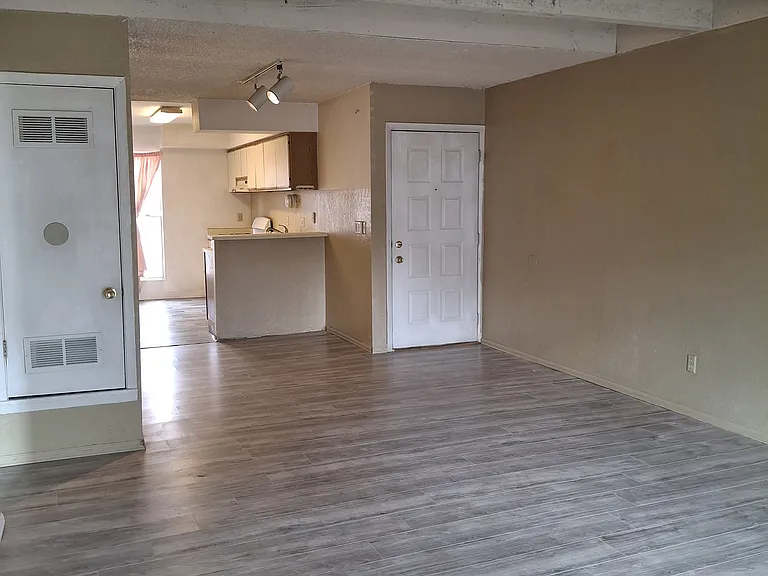 3475 Rebecca Ln #K — Photo 9