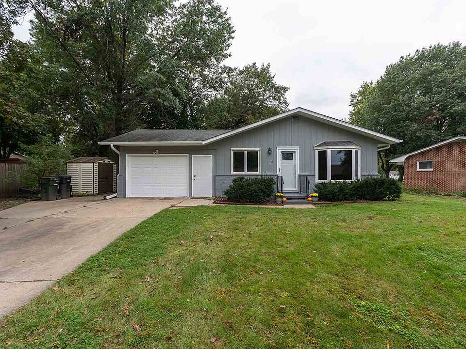 1st image of 1722 Crescent Dr