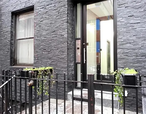 Sold by New York Residence | media 7