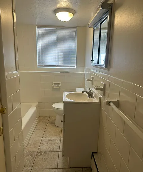 101 N Broadway #1 — Photo 4