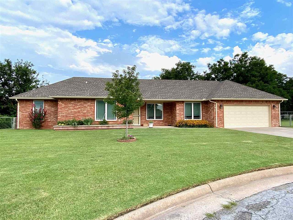 1st image of 5020 Hillsboro Dr
