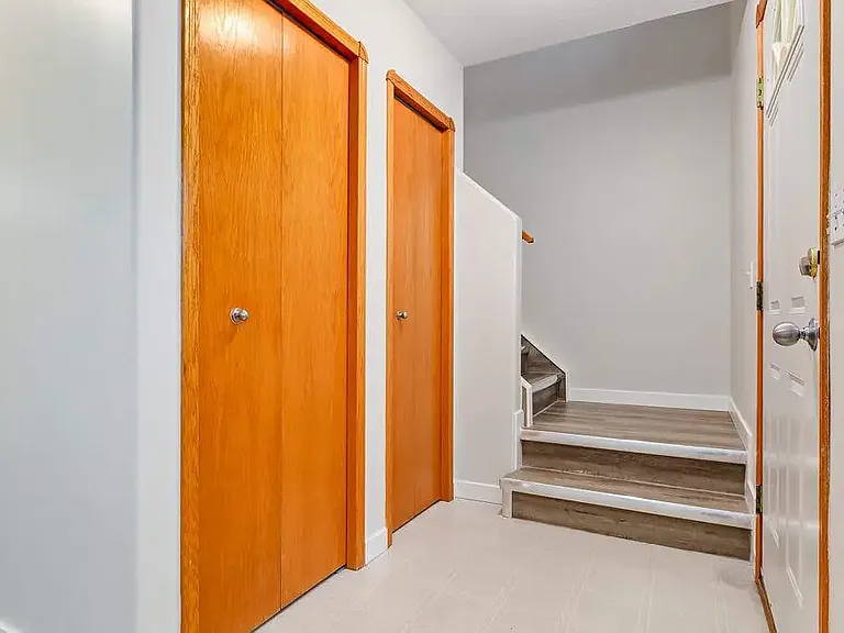 27 Halman Cres #29-RED — Photo 8