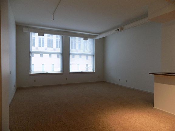 5th image of 210 S 16th St APT 314