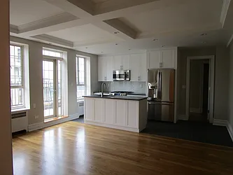 Rented by Rita S Citrin, LREB